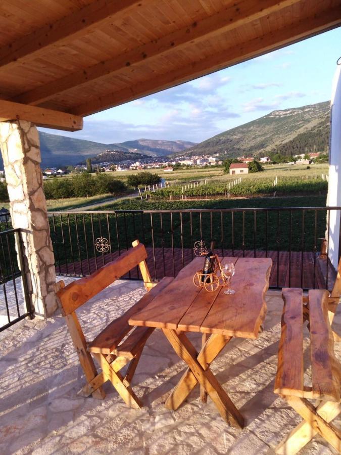 Vinarija "Delmo" Apartments Trebinje Eksteriør billede