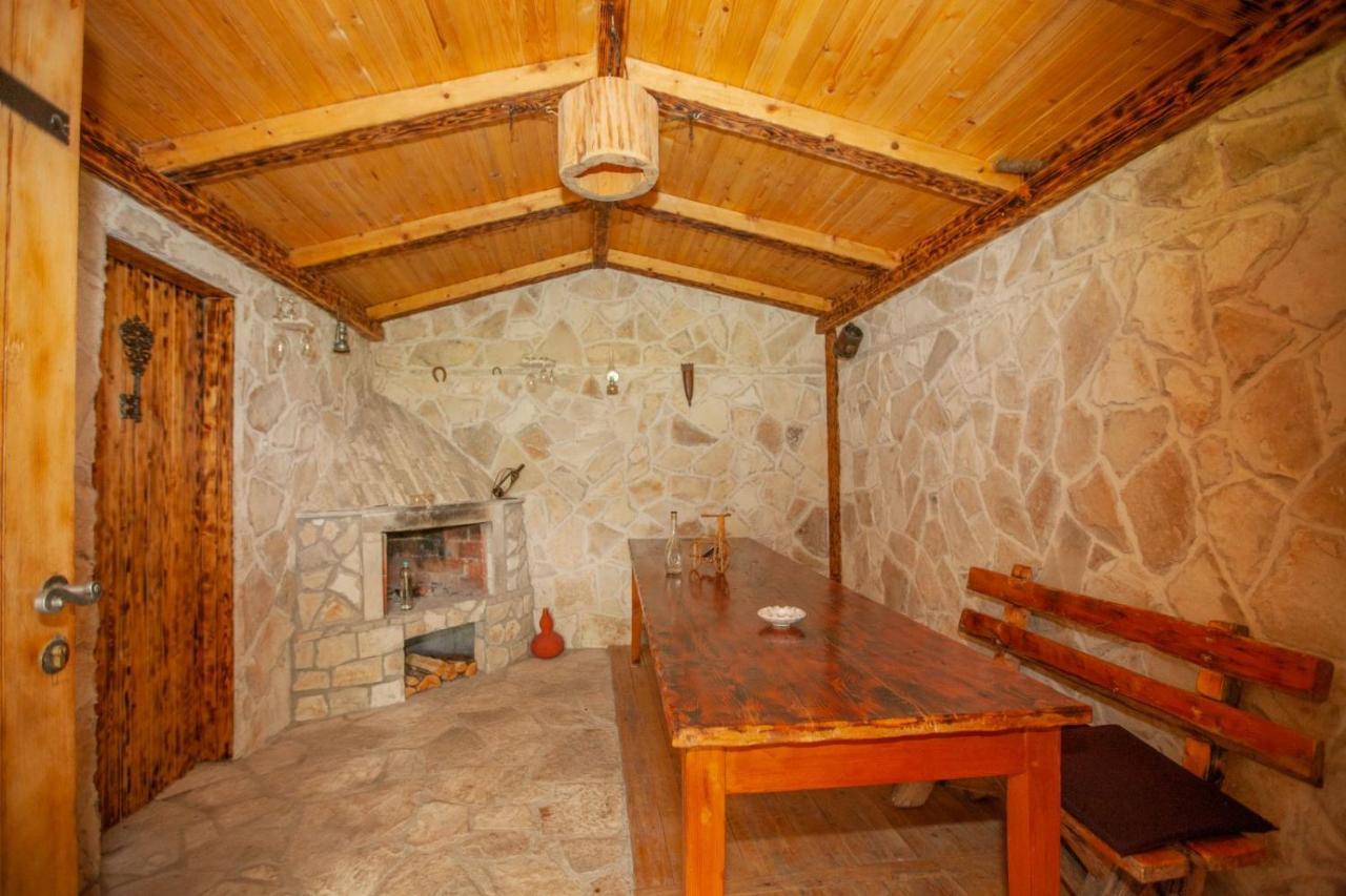 Vinarija "Delmo" Apartments Trebinje Eksteriør billede