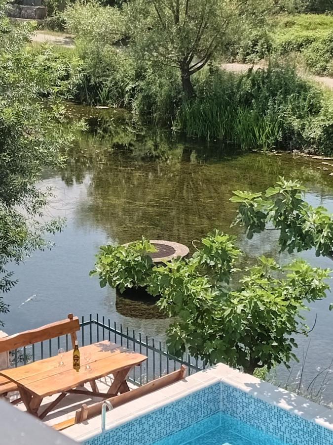 Vinarija "Delmo" Apartments Trebinje Eksteriør billede